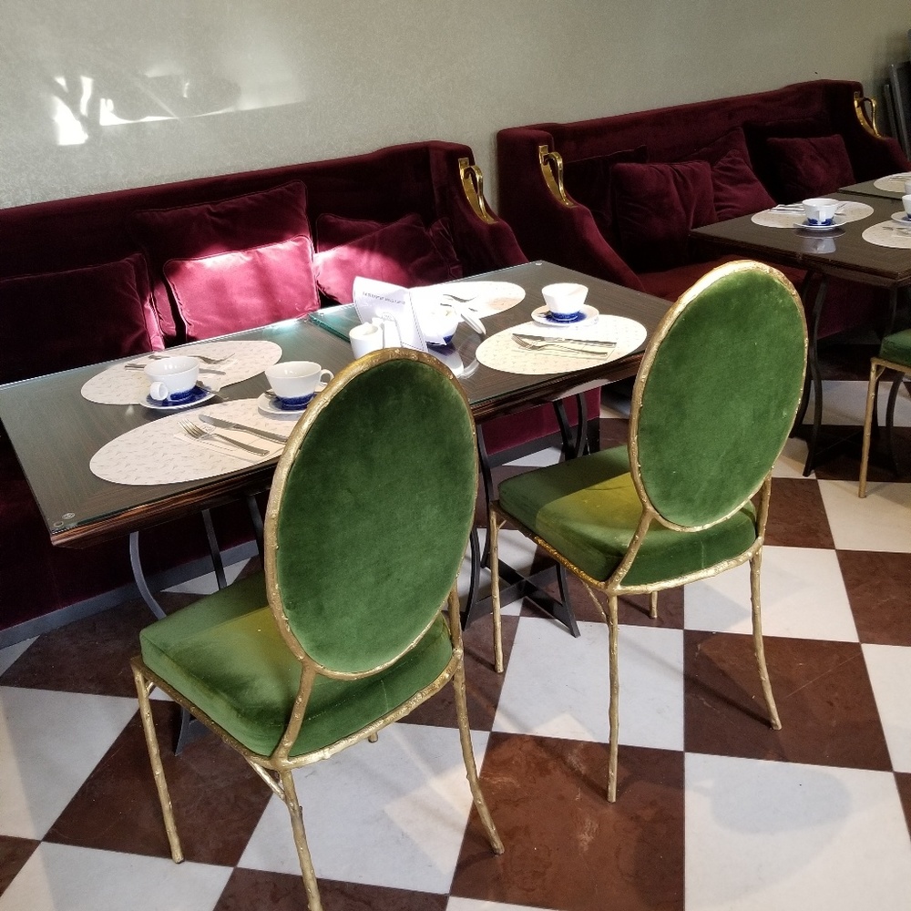 Meet your Posher, Nicole